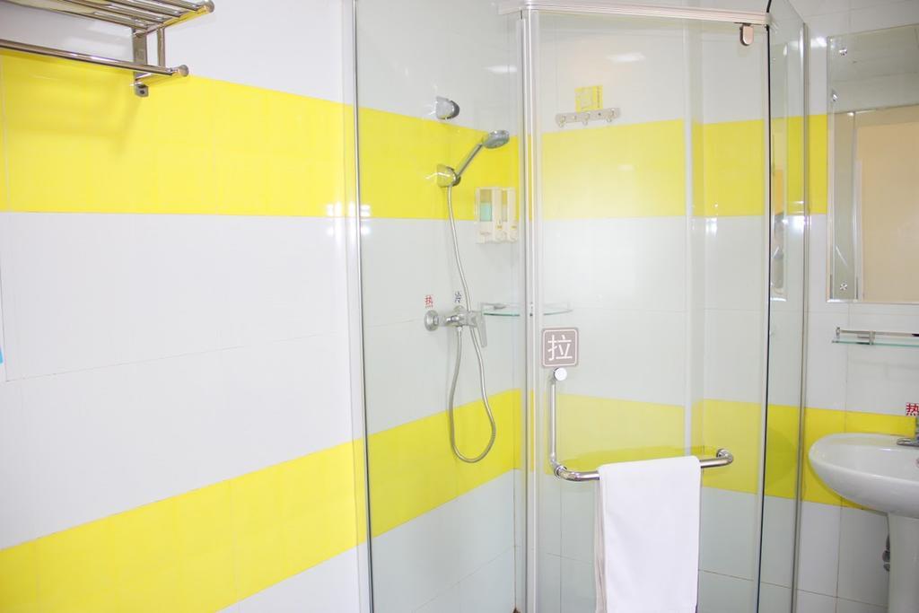 7Days Inn Jiangmen Peng Jiang Qiao North Exterior photo